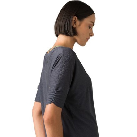 PrAna Women’s Gray Helani Sheer Athletic High-Low Tee Size Small EUC - Picture 4 of 11